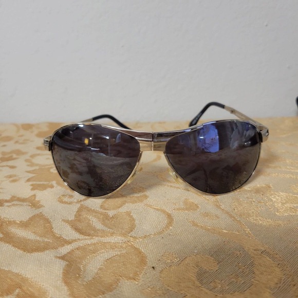 Pugs Sunglasses Foldable With Case LN - Picture 1 of 7